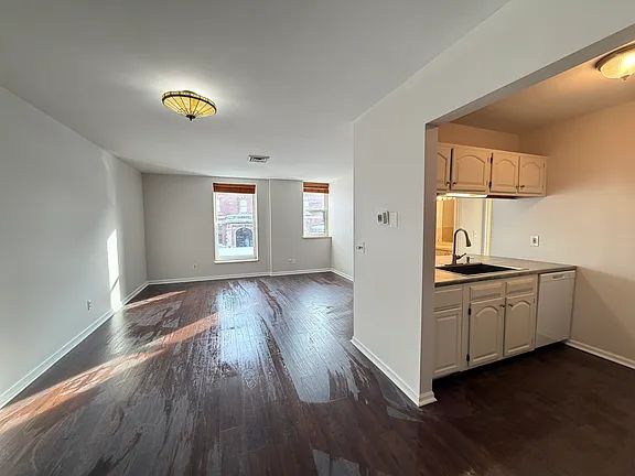 2 bed 1 bath - 900 Delaware Ave APT 203, Buffalo, NY 14209