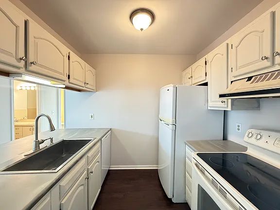2 bed 1 bath - 900 Delaware Ave APT 203, Buffalo, NY 14209