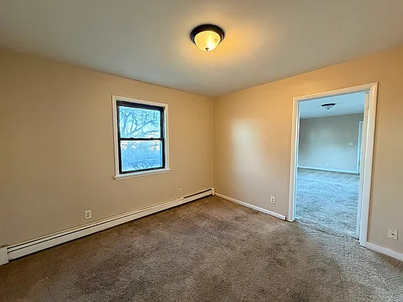 4 bed 1 bath- 6 Campus Dr N, Amherst, NY 14226