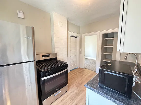 2 bed 1 bath - 80 Dewitt St, # 2, Buffalo, NY 14213