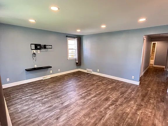 93 Iris Ave FLOOR 1, Buffalo, NY 14224