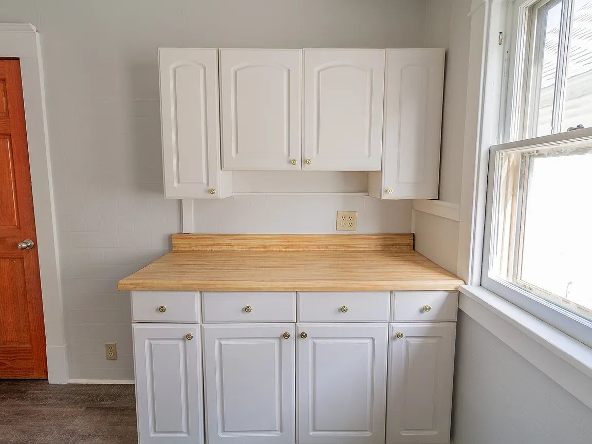 95 Roswell Ave FLOOR 2, Buffalo, NY 14207