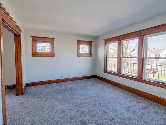 95 Roswell Ave FLOOR 2, Buffalo, NY 14207