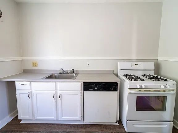 95 Roswell Ave FLOOR 2, Buffalo, NY 14207