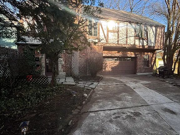 96 Crescent Ave apt 2 Buffalo NY 14214
