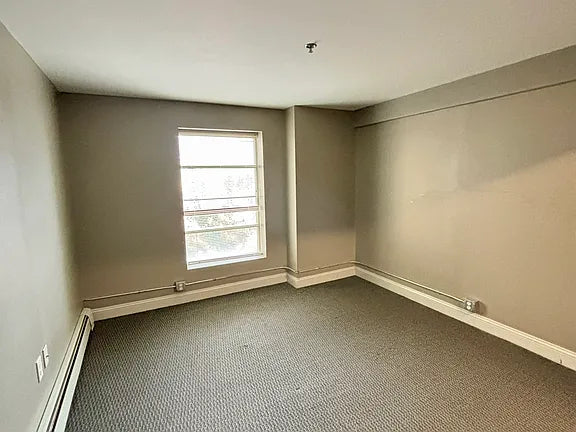 31 Tamarack St #202, Buffalo NY 14220
