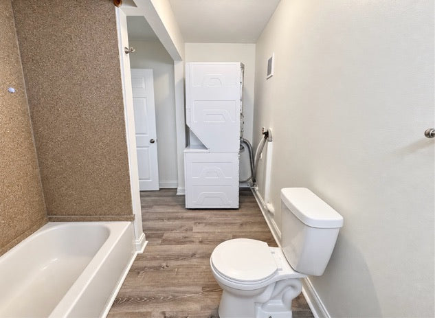 3 bed 1 bath - 5714 Buffalo Avenue - 2 Niagara Falls, NY 14304
