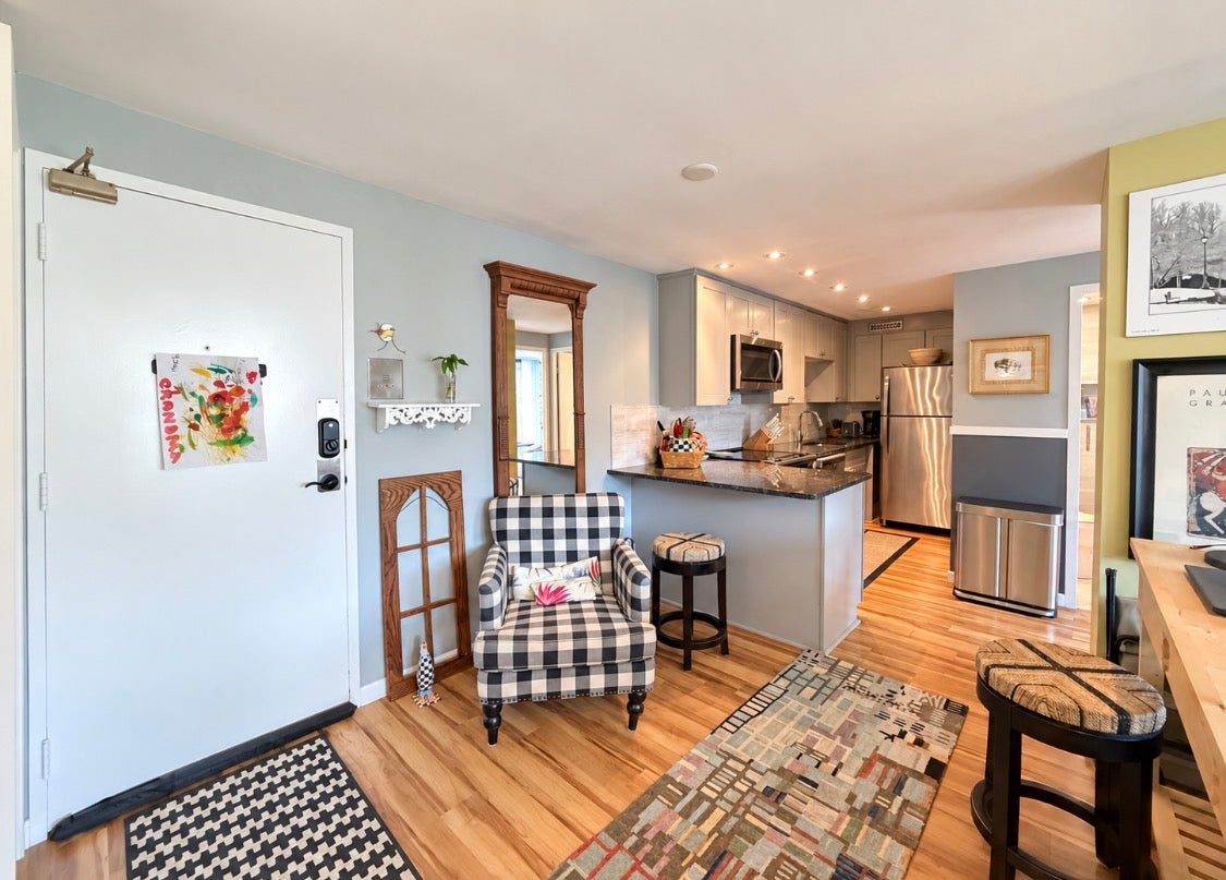 1 bed 1 bath - 849 Delaware Ave #102 Buffalo, NY 14209