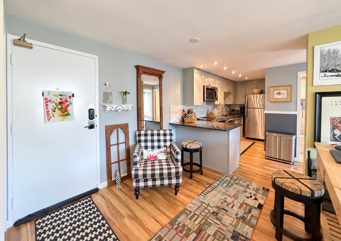 1 bed 1 bath - 849 Delaware Ave #102 Buffalo, NY 14209