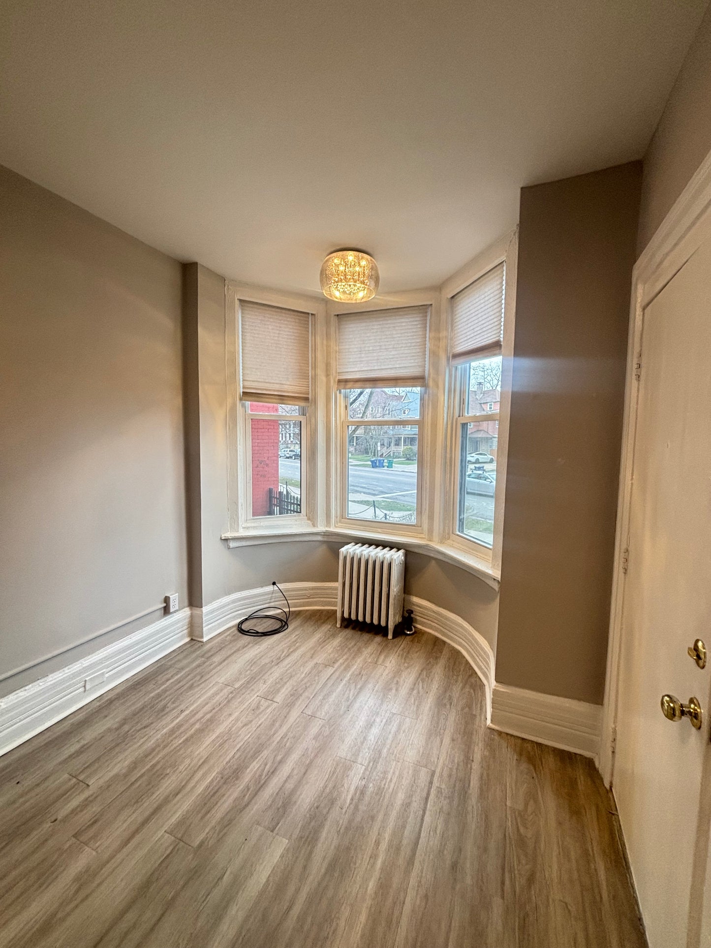 1 Bed, 1 Bath- 232 Richmond Ave #1, Buffalo, NY 14222