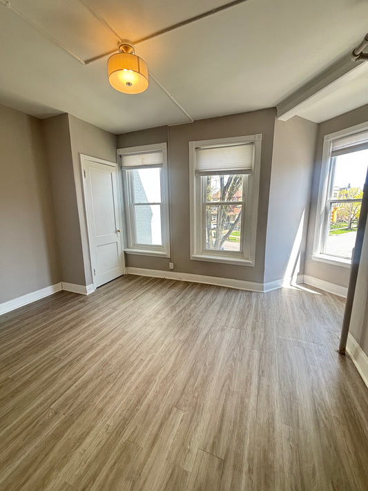 1 Bed, 1 Bath- 232 Richmond Ave #3 Buffalo, NY 14222