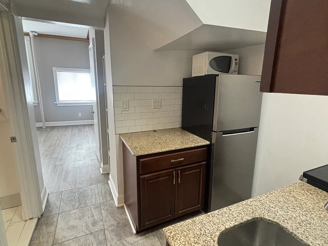1 Bed, 1 Bath- 232 Richmond Ave #12, Buffalo, NY 14222