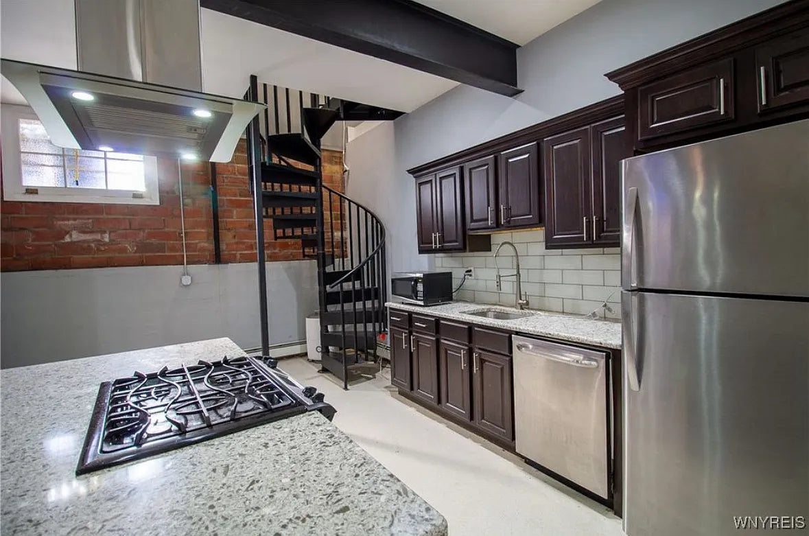 2 Bed, 1.5 Bath- 244 Allen St #2, Buffalo, NY 14201