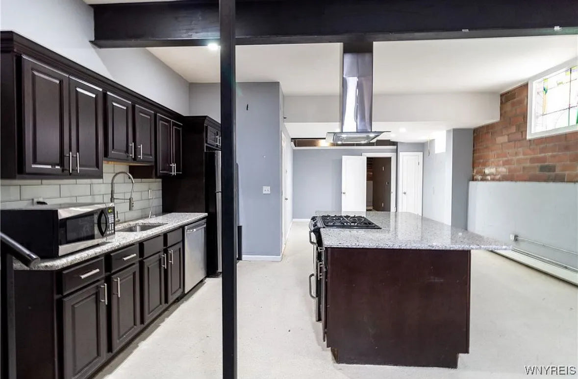 2 Bed, 1.5 Bath- 244 Allen St #2, Buffalo, NY 14201