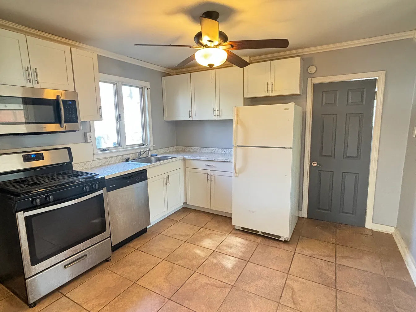 2 Bed, 1 Bath- 363 Norwood Ave, Buffalo, NY 14222