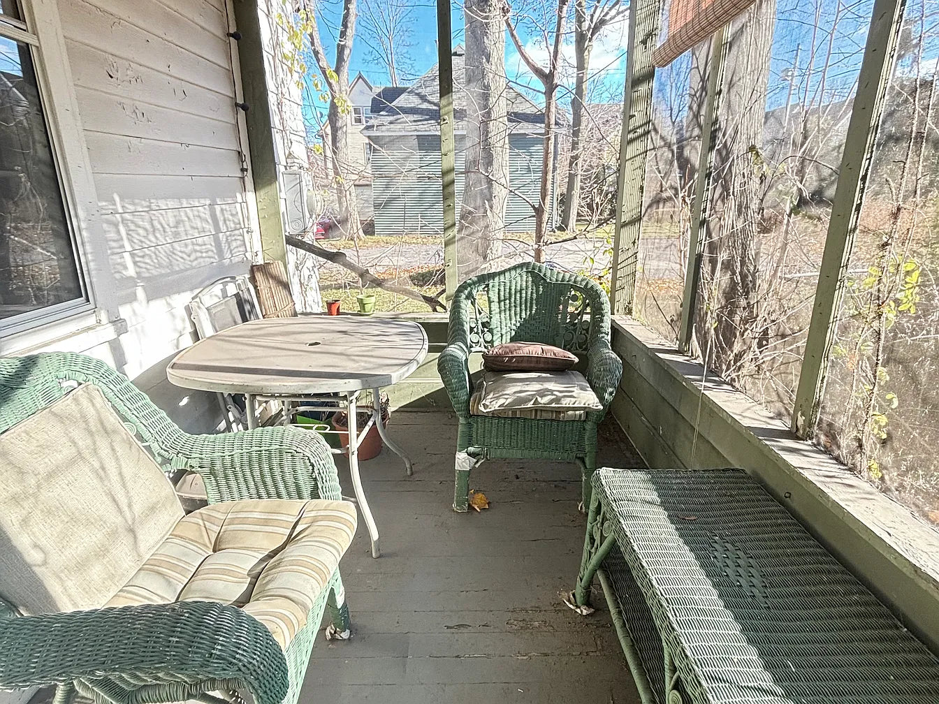 2 Bed, 1 Bath- 363 Norwood Ave, Buffalo, NY 14222