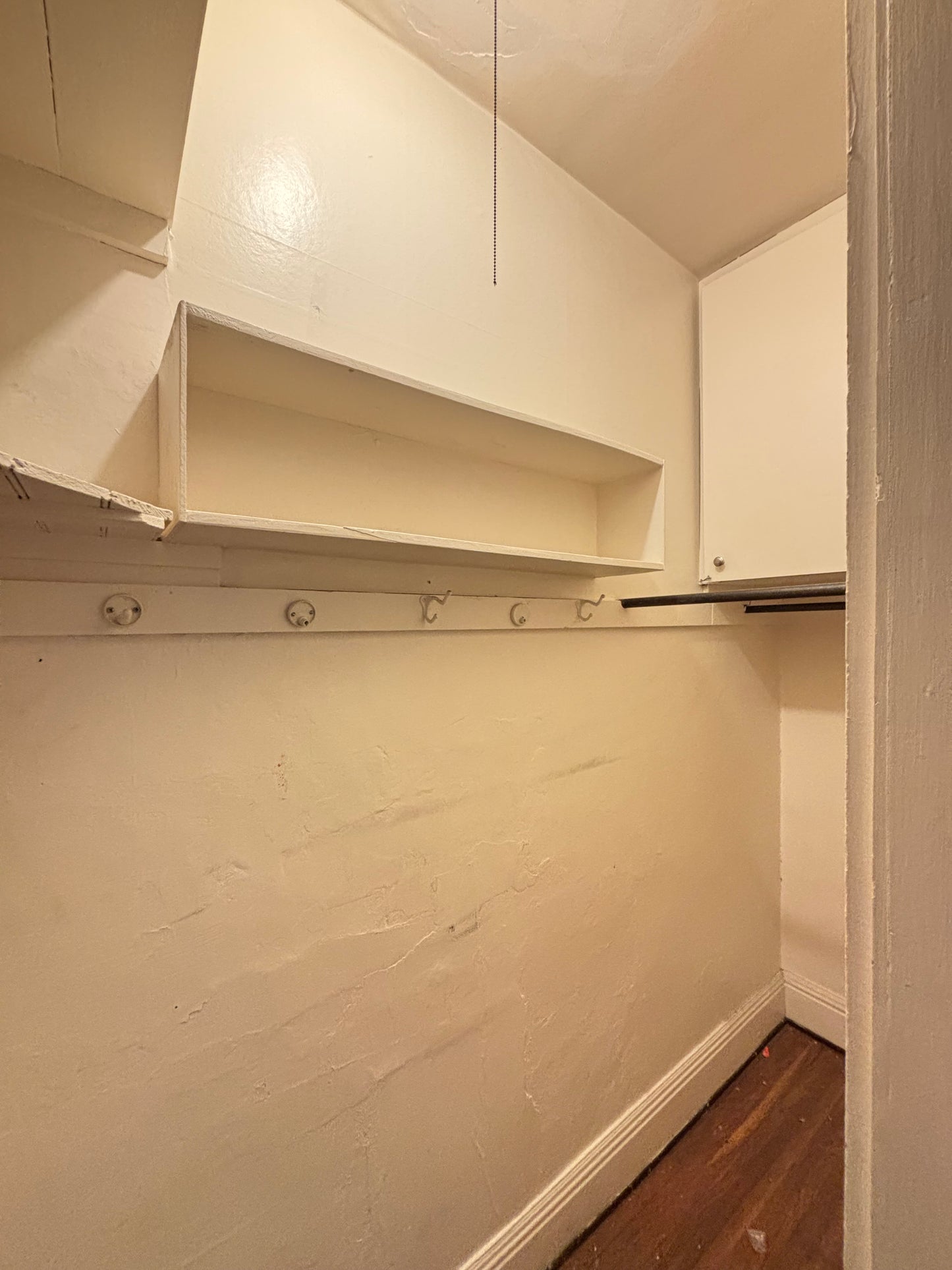 1 Bed, 1 Bath- 114 Crescent Ave APT 2, Buffalo, NY 14214