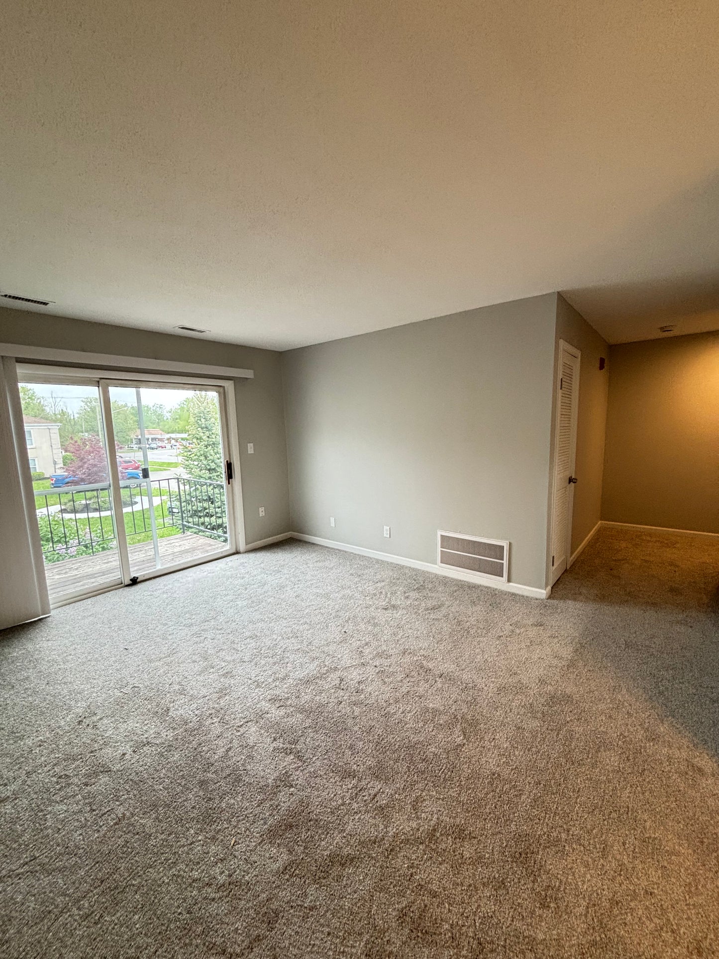 2 Bed, 1 Bath-11 Robert Dr APT #202, Lancaster, NY 14086