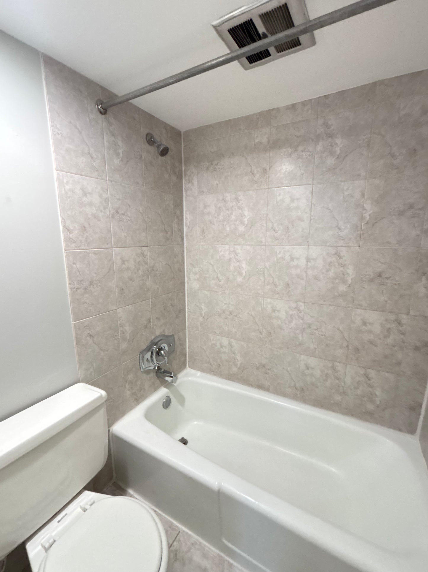 2 Bed, 1 Bath- 11 Robert Dr APT #205, Lancaster, NY 14086