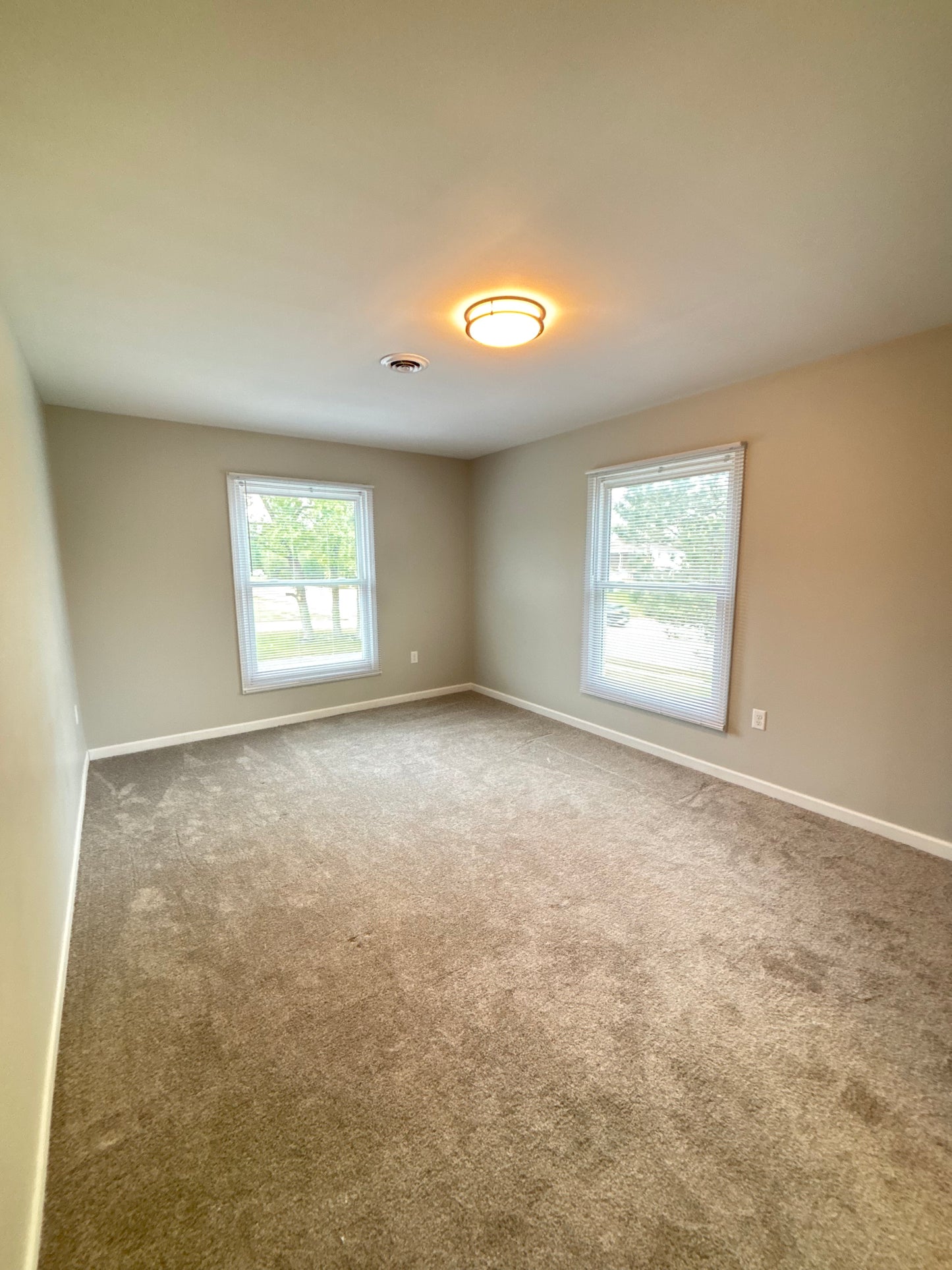 3 Bed- 2 Bath- 11 Robert Dr #205, Lancaster, NY 14086