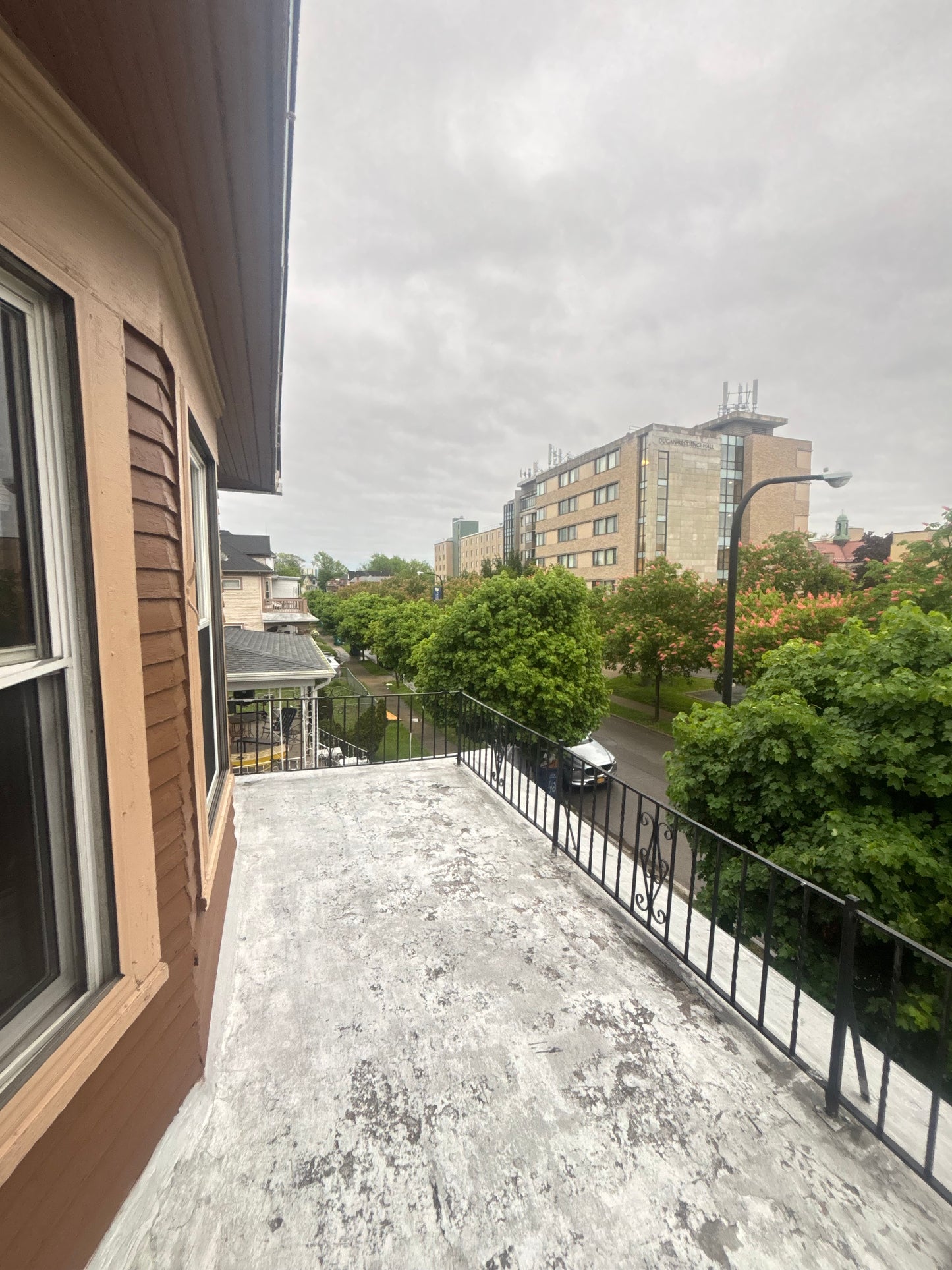 4 Bed, 1 Bath- 36 Eastwood Pl UNIT 2, Buffalo, NY 14208