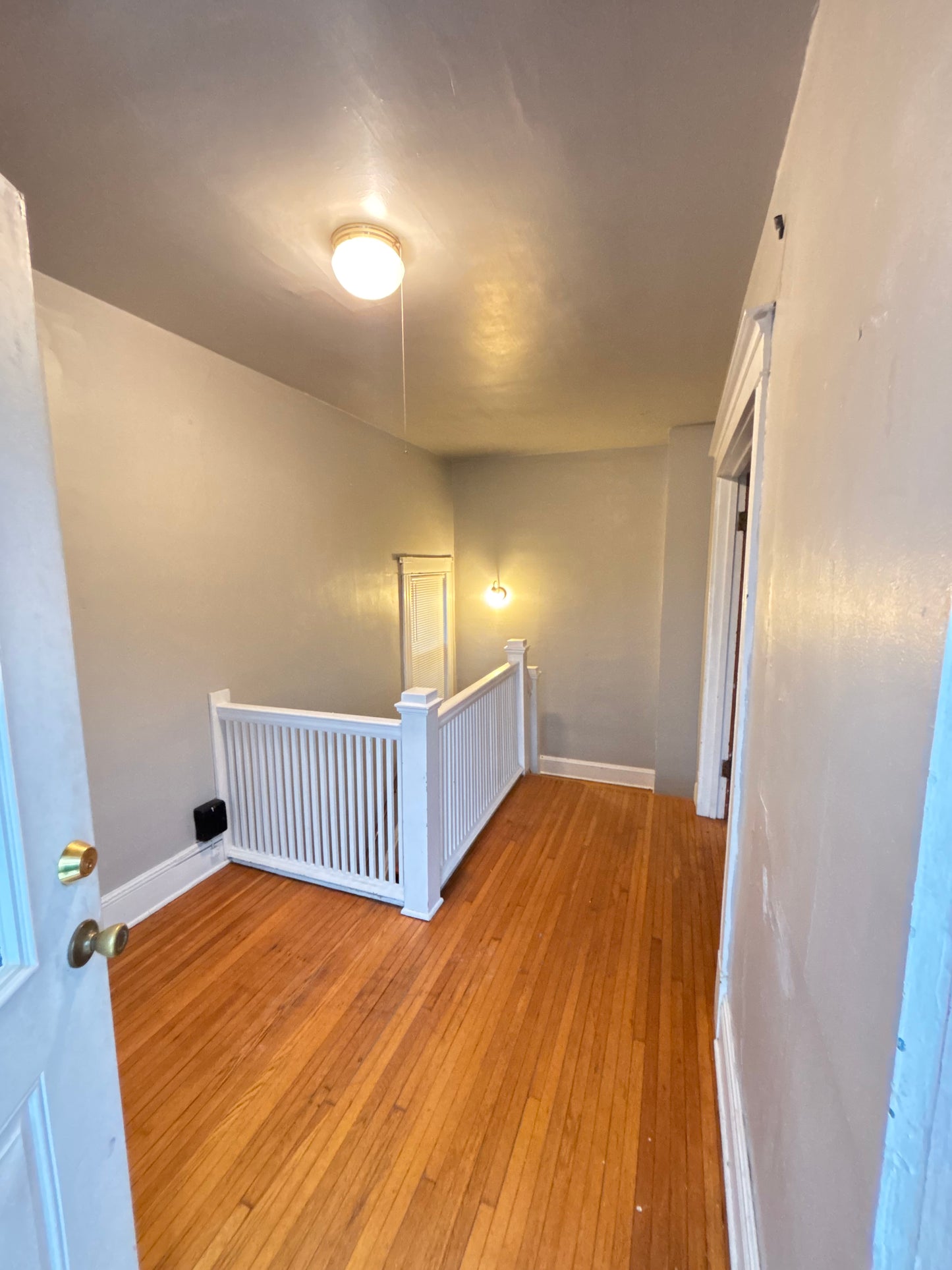 4 Bed, 1 Bath- 36 Eastwood Pl UNIT 2, Buffalo, NY 14208