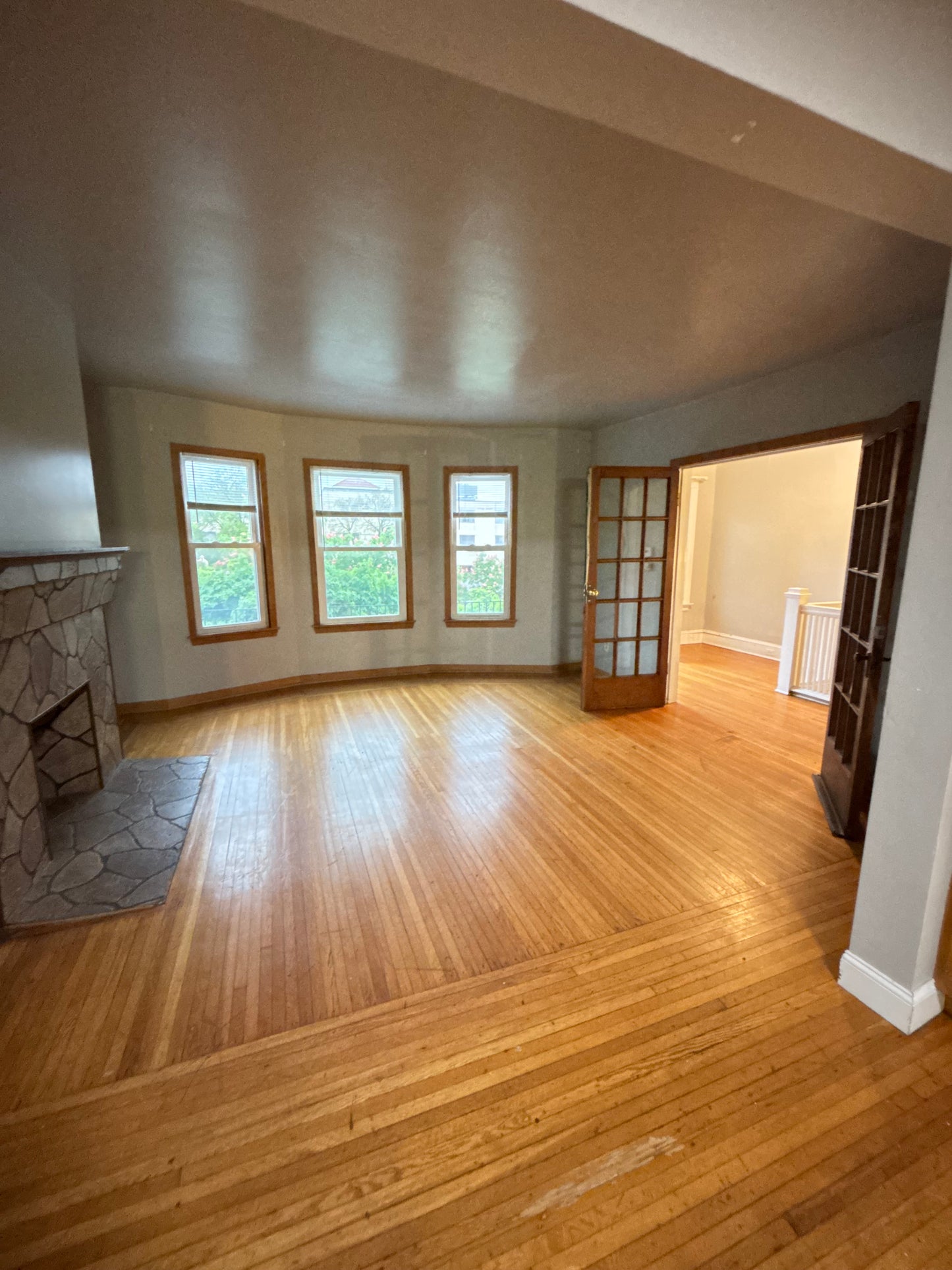 4 Bed, 1 Bath- 36 Eastwood Pl UNIT 2, Buffalo, NY 14208
