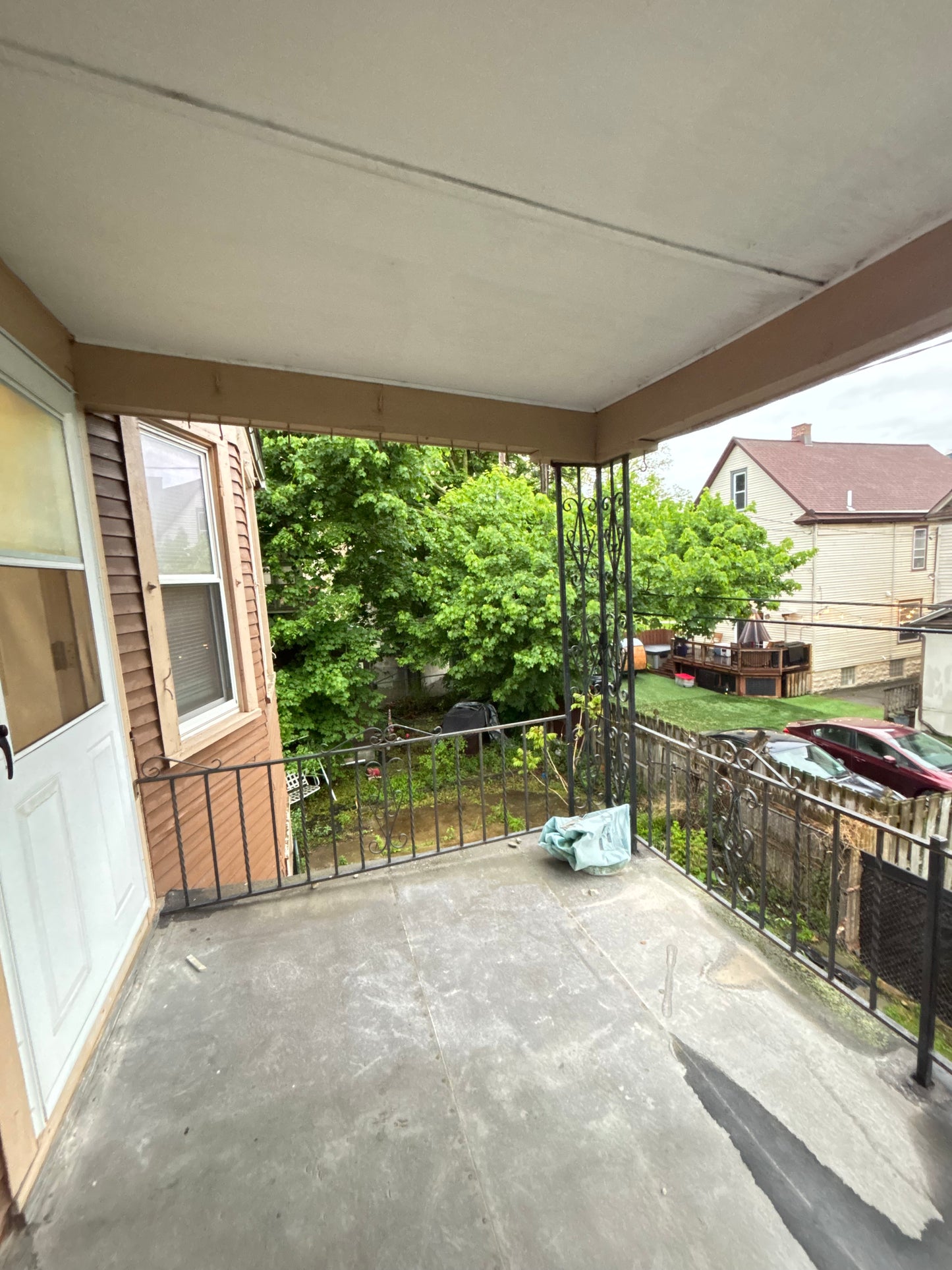 4 Bed, 1 Bath- 36 Eastwood Pl UNIT 2, Buffalo, NY 14208