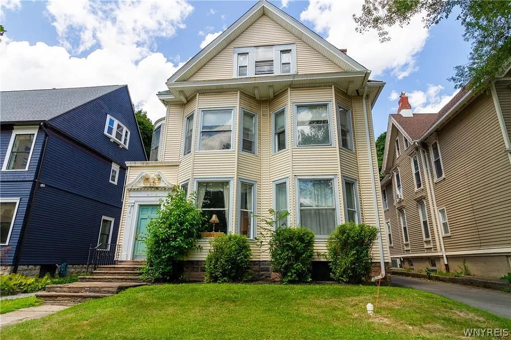 1 Bed, 1 Bath- 83 Hodge Ave APT 4, Buffalo, NY 14222