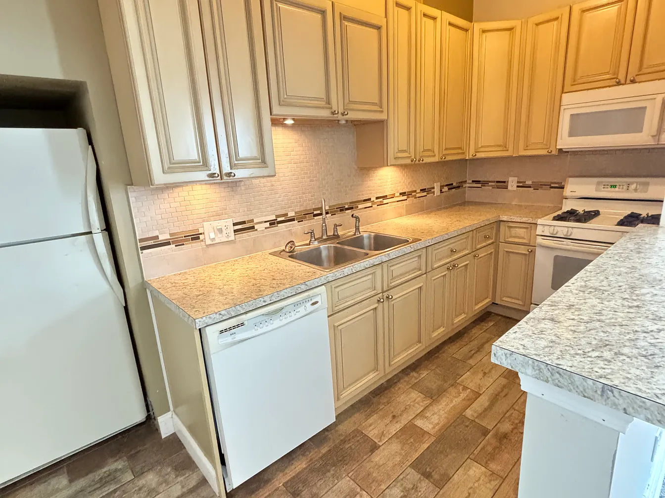 1 Bed, 1 Bath- 83 Hodge Ave APT 4, Buffalo, NY 14222