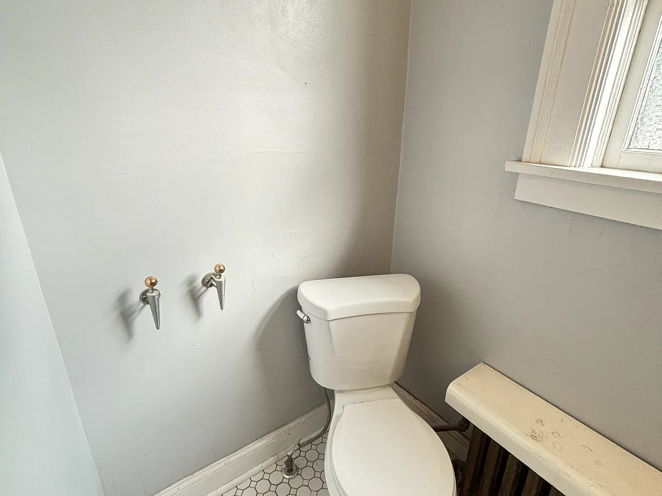 1 Bed, 1 Bath- 83 Hodge Ave APT 4, Buffalo, NY 14222