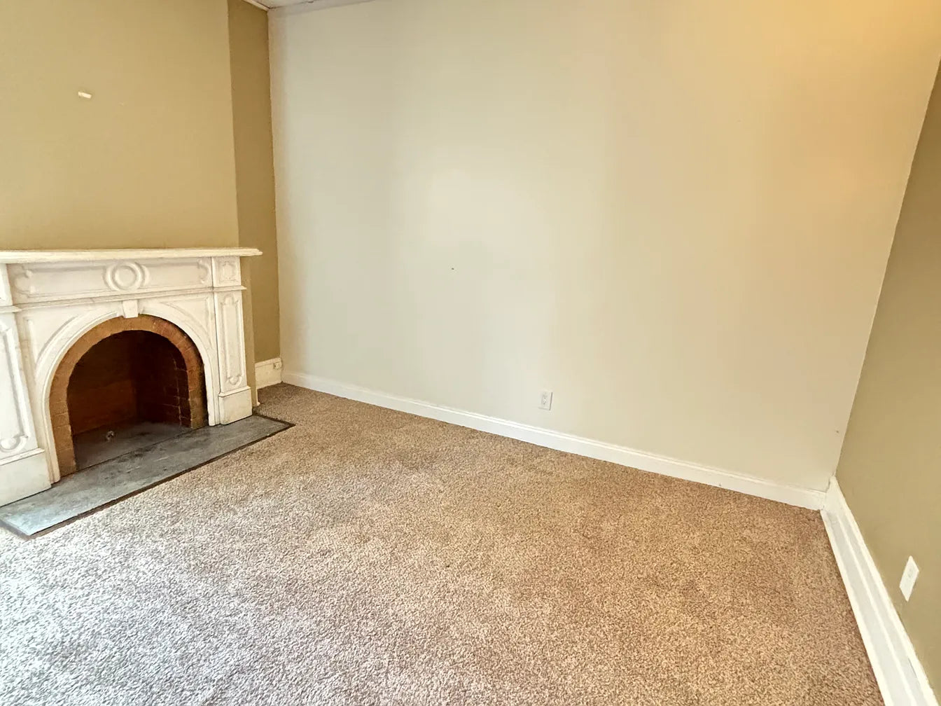 1 Bed, 1 Bath- 83 Hodge Ave APT 4, Buffalo, NY 14222