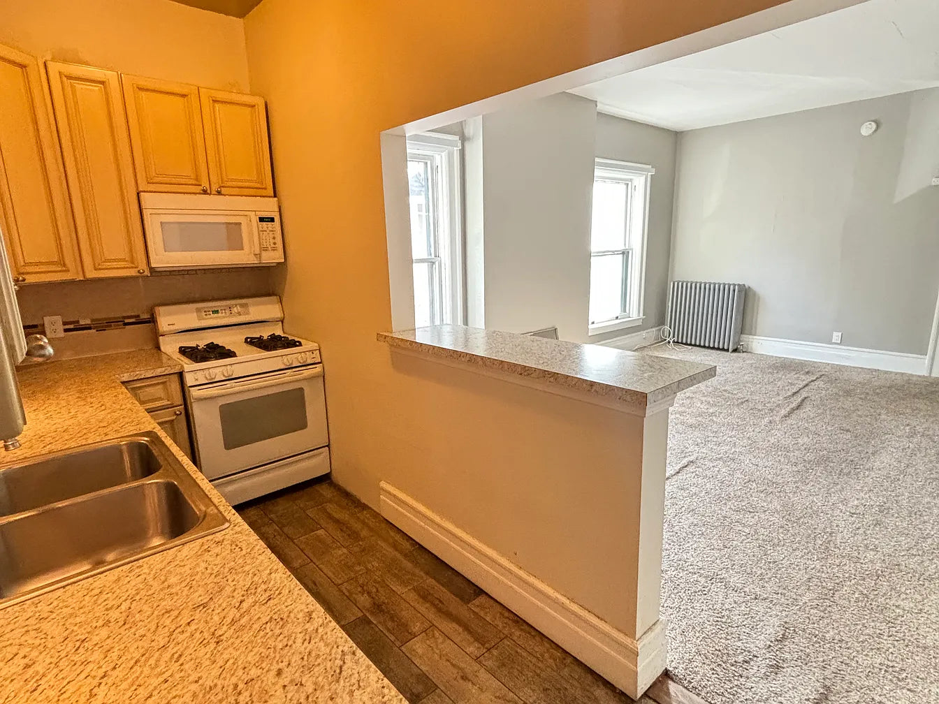 1 Bed, 1 Bath- 83 Hodge Ave APT 4, Buffalo, NY 14222