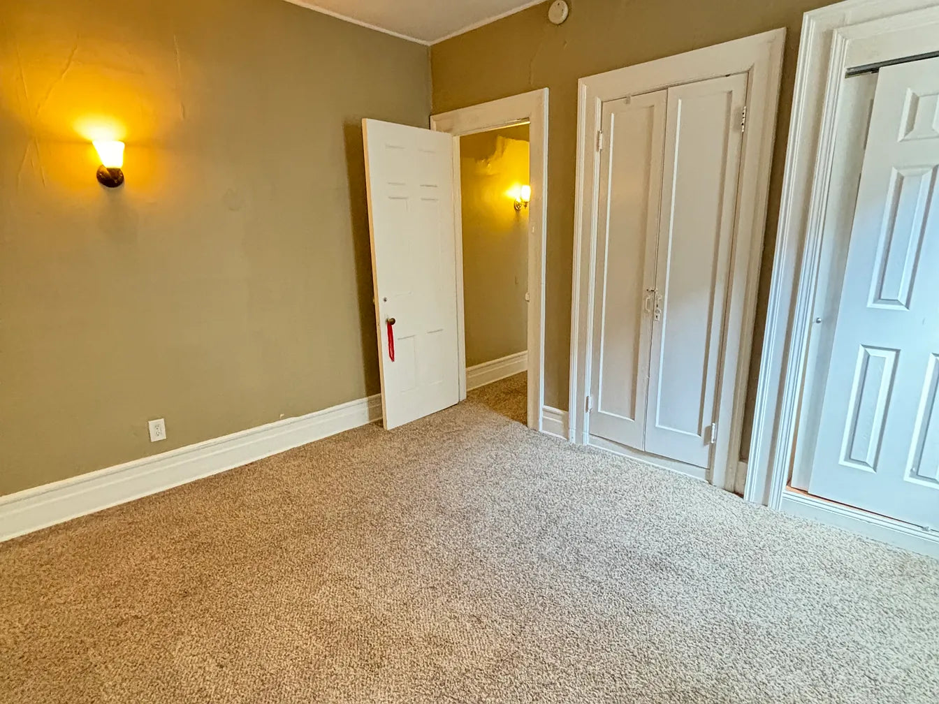1 Bed, 1 Bath- 83 Hodge Ave APT 4, Buffalo, NY 14222