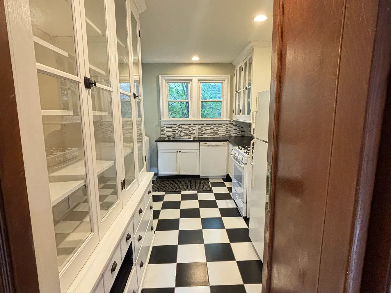 1 Bed, 1 Bath- 201 Linwood Ave APT 3, Buffalo, NY 14209