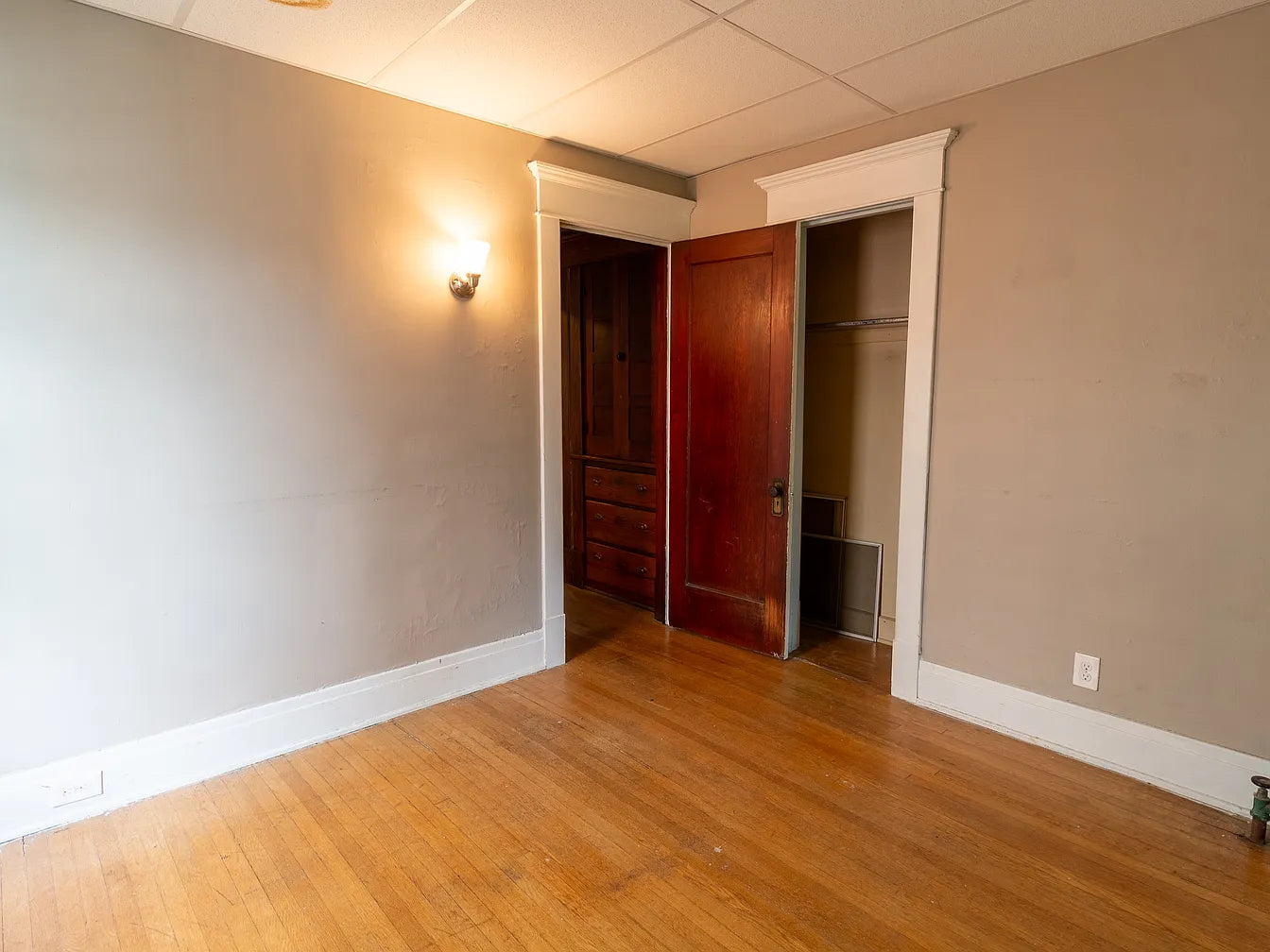 2 Bed, 1 Bath- 70 Norwalk Ave FLOOR 1, Buffalo, NY 14216