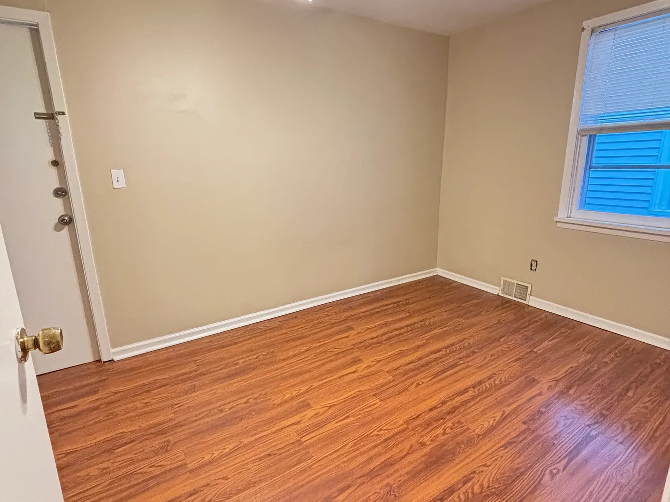 1 Bed, 1 Bath- 739 Ashland Ave, Buffalo, NY 14222