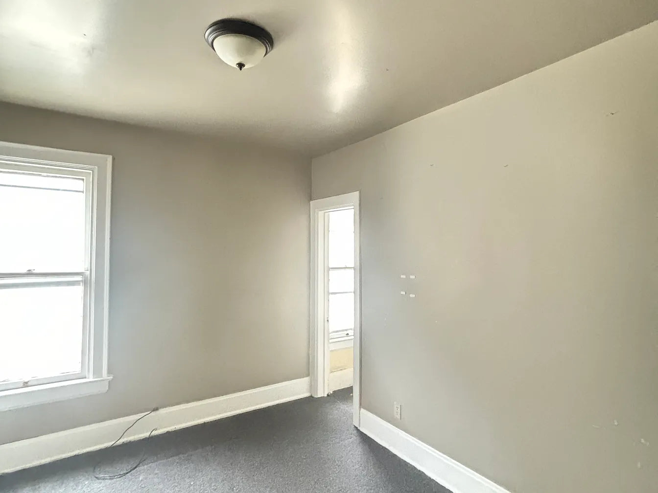 2 Bed, 1 Bath- 15 Florence Ave FLOOR 2, Buffalo, NY 14214