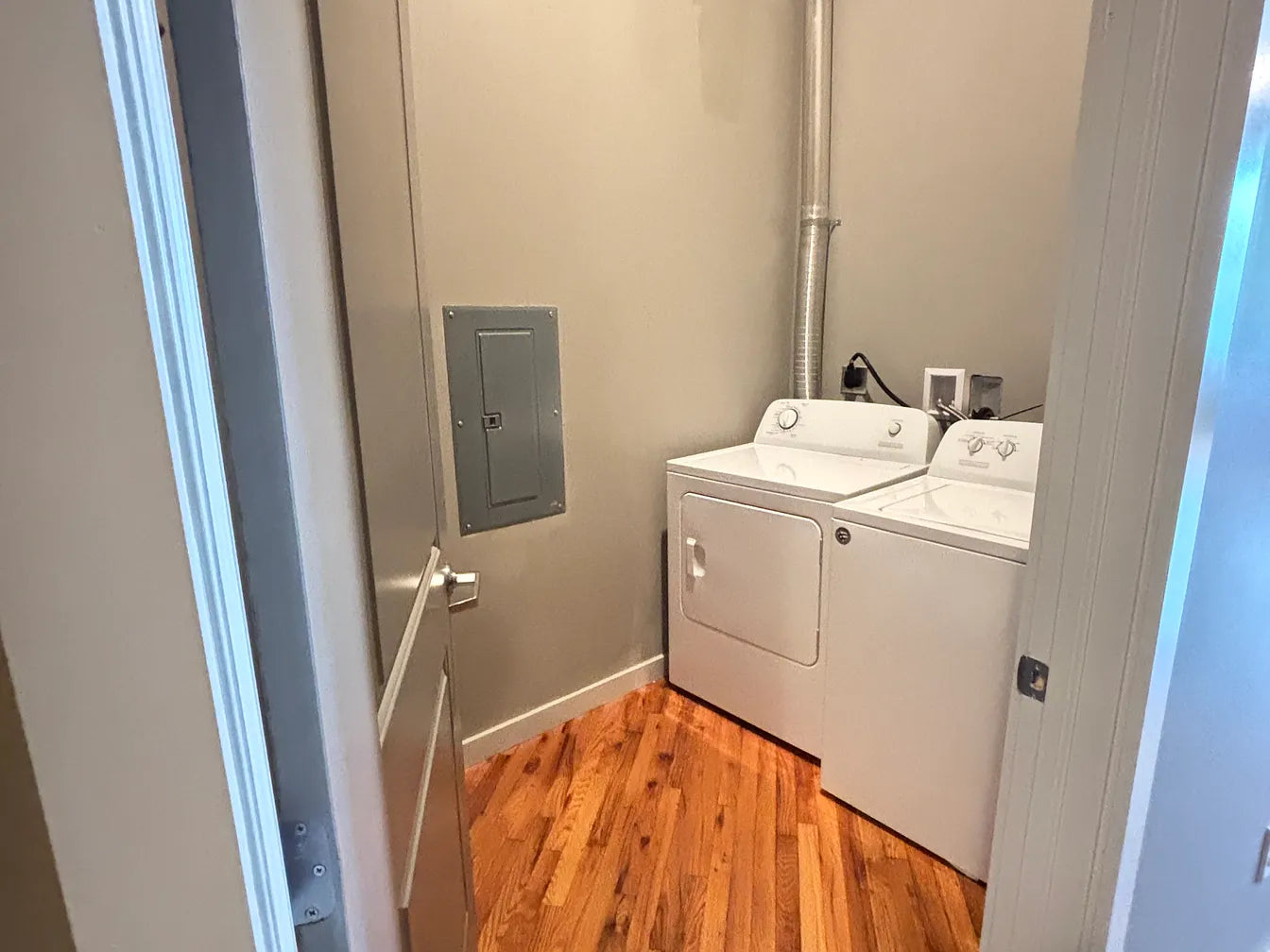 2 Bed, 2 Bath- 170 Florida St #206, Buffalo, NY 14208