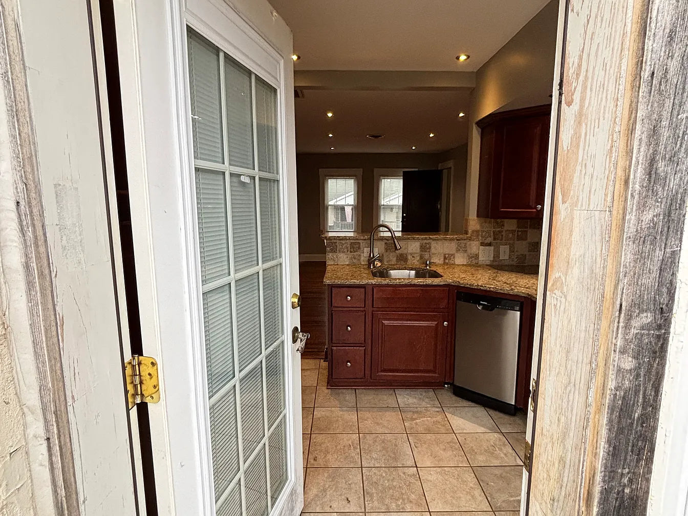 2 Beds, 1 Bath- 38 Dakota St #110, Buffalo, NY 14216
