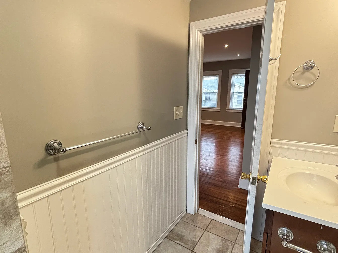 2 Beds, 1 Bath- 38 Dakota St #110, Buffalo, NY 14216