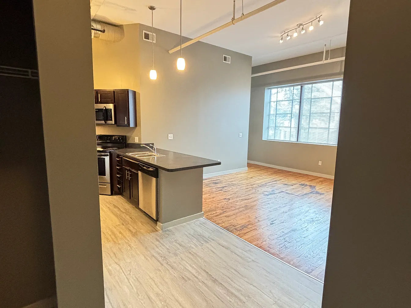 2 Bed, 1.5 Bath- 170 Florida St #209, Buffalo, NY 14208