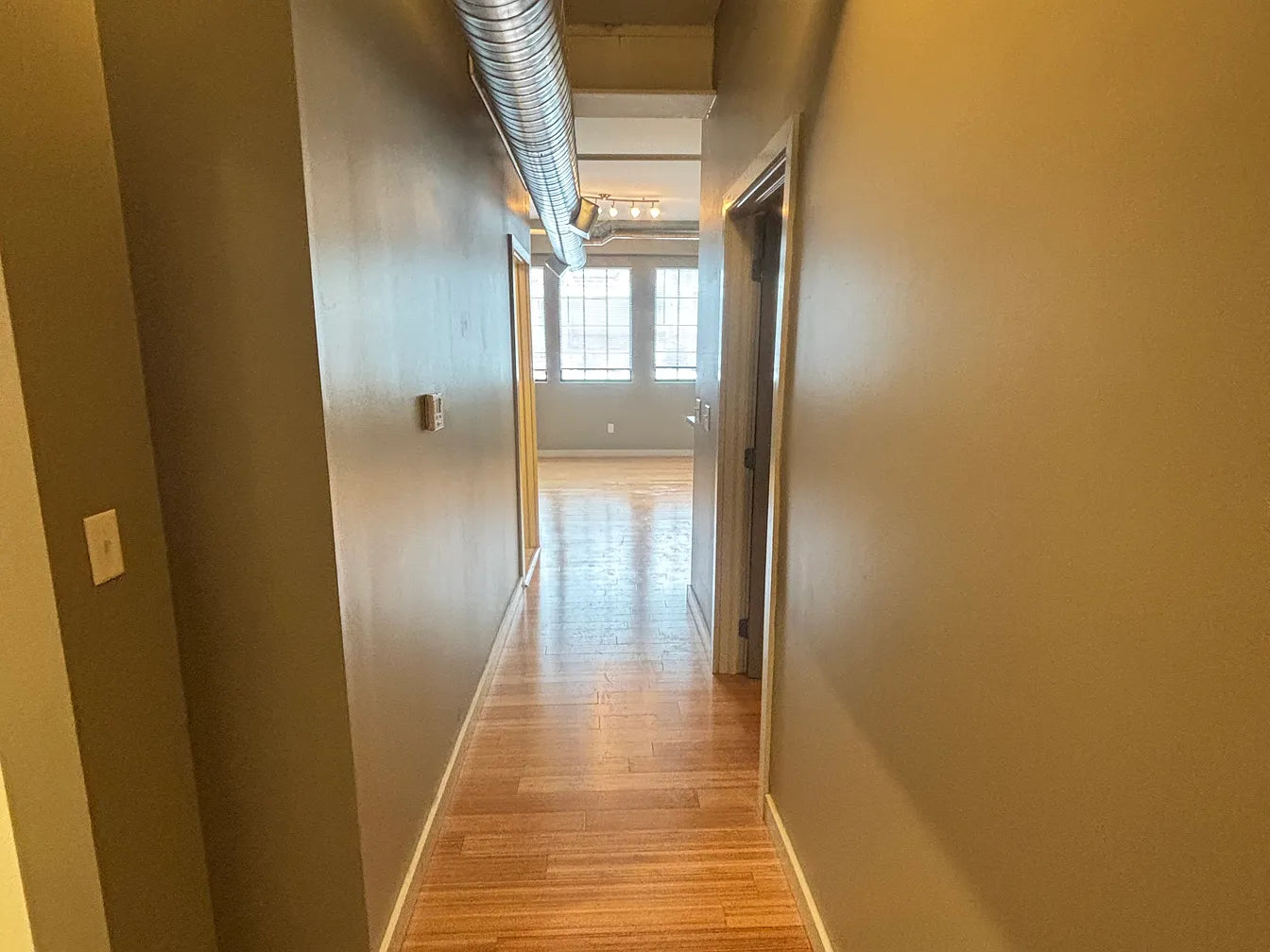 2 Bed, 1 Bath- 170 Florida St #111, Buffalo, NY 14208
