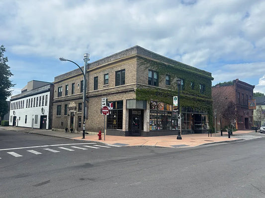1 Bed, 1 Bath- 244 Allen St #5, Buffalo, NY 14201