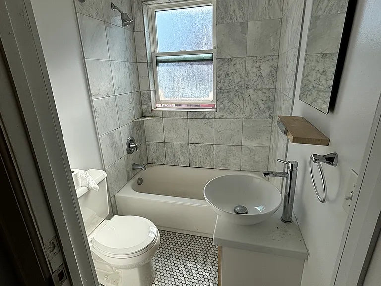 1 Bed, 1 Bath- 244 Allen St #5, Buffalo, NY 14201