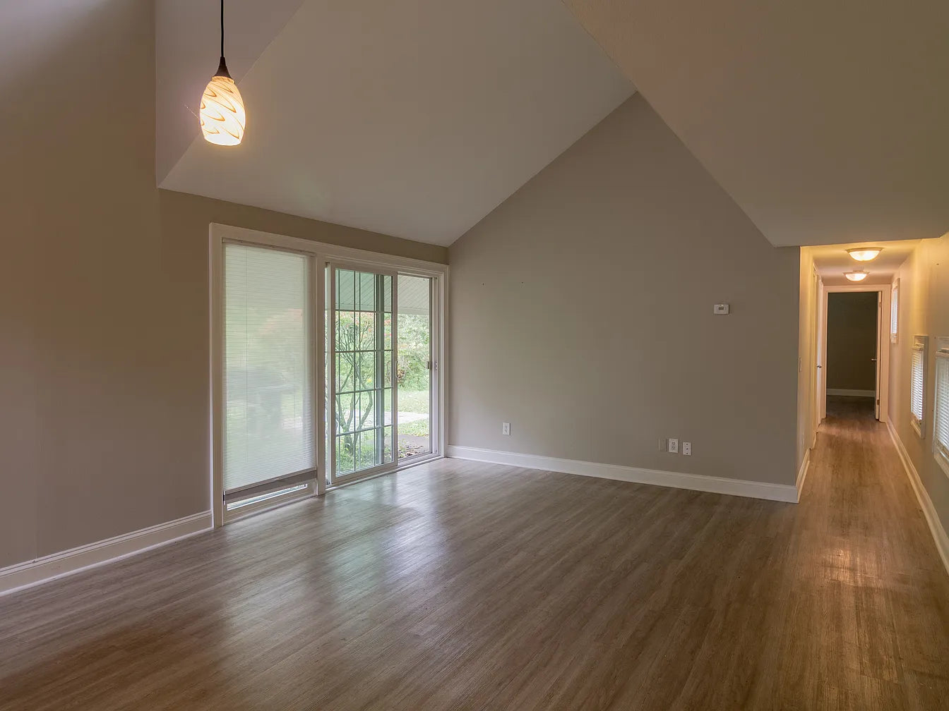 2 Beds, 1.5 Bath- 12 Northwood Dr #12, Buffalo, NY 14221