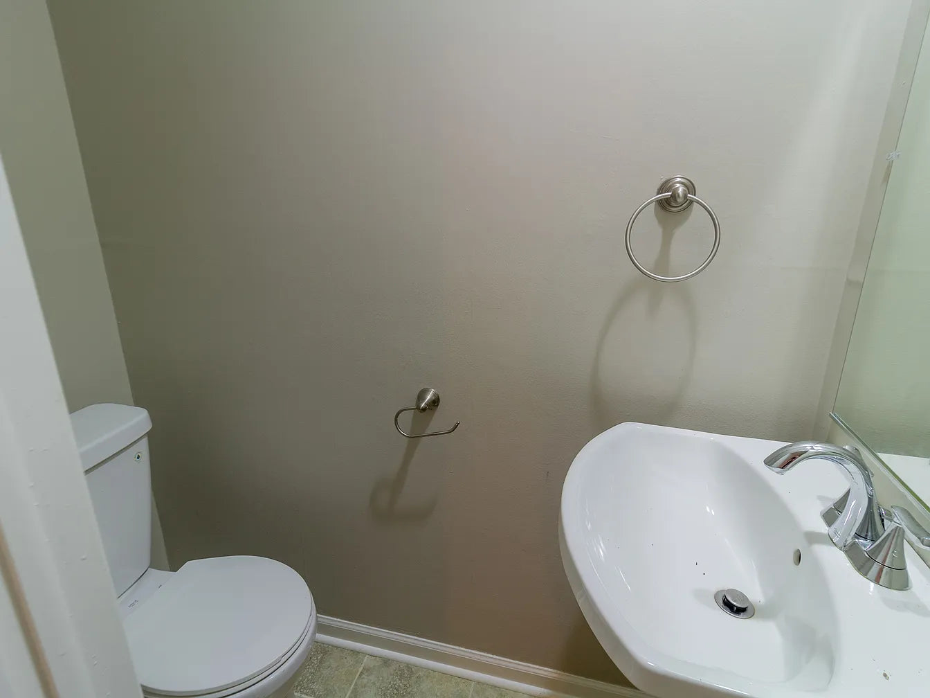 2 Beds, 1.5 Bath- 12 Northwood Dr #12, Buffalo, NY 14221