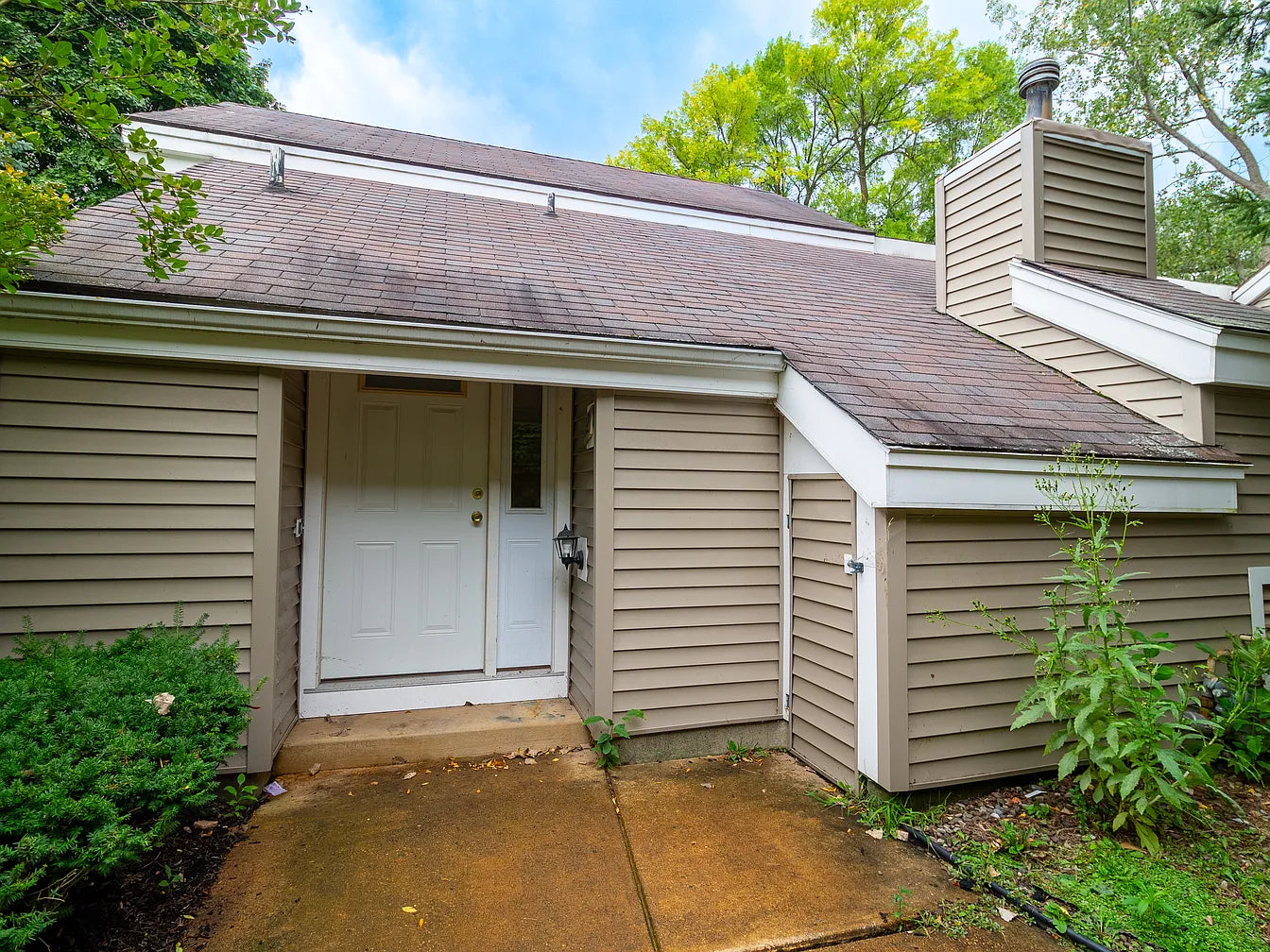 2 Beds, 1.5 Bath- 12 Northwood Dr #12, Buffalo, NY 14221