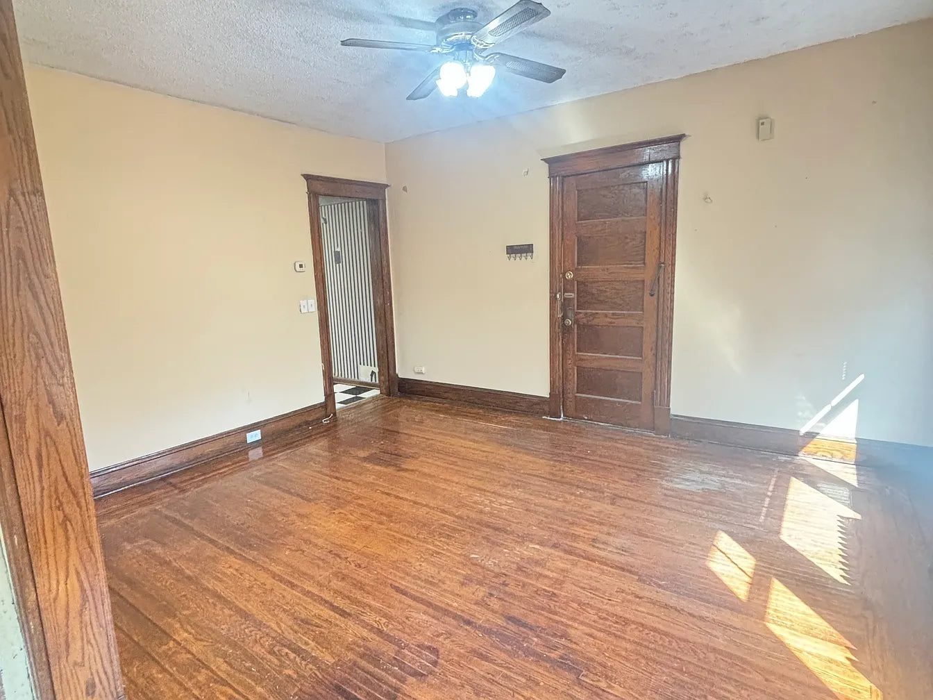 2 Bed, 1 Bath- 98 Inwood Pl #4, Buffalo, NY 14209