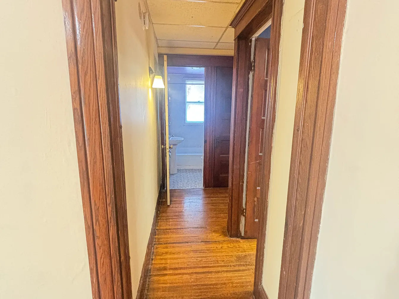 2 Bed, 1 Bath- 98 Inwood Pl #4, Buffalo, NY 14209